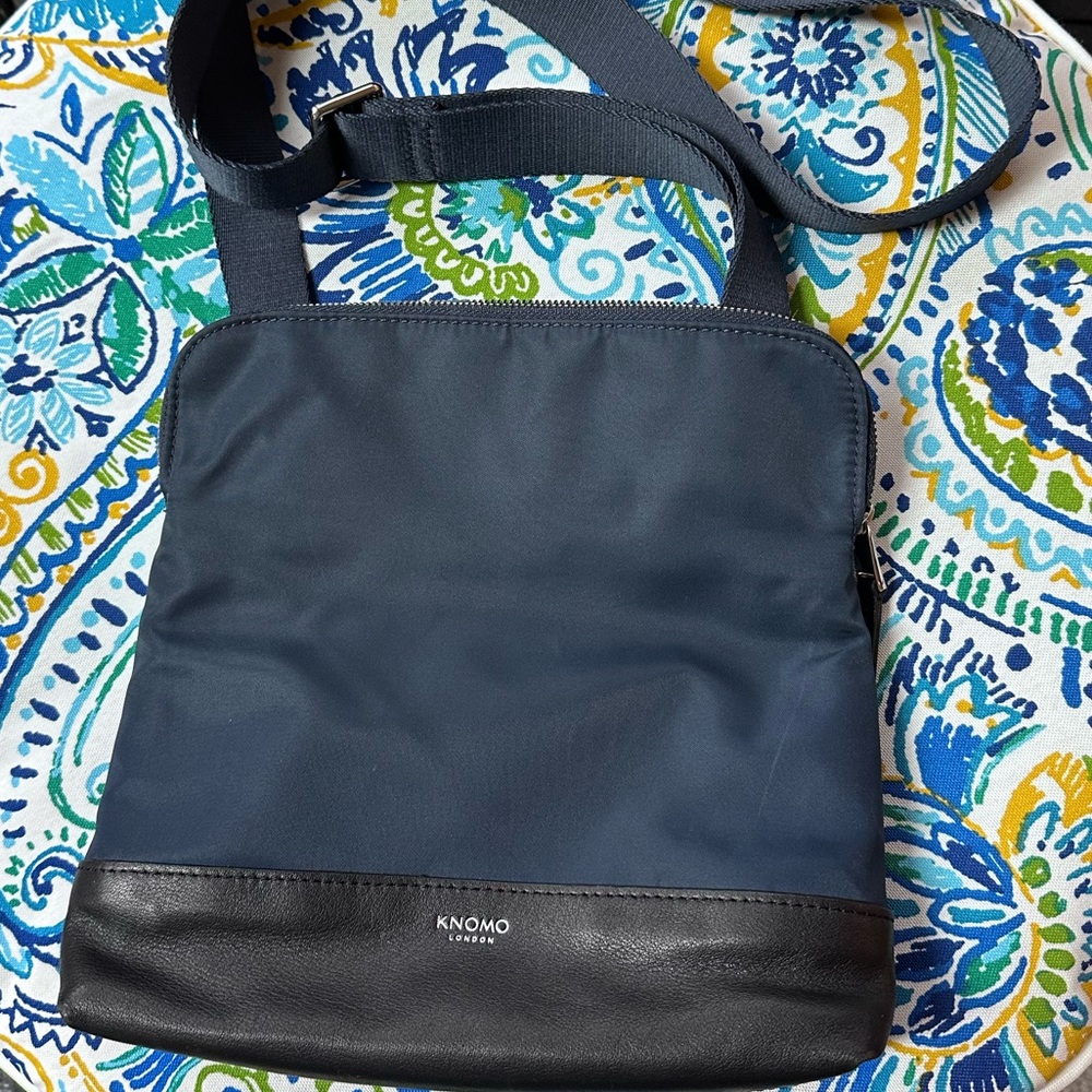 Knomo crossbody bag!